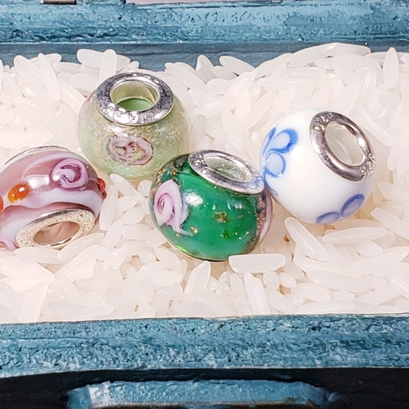 Charms - Picture 2 of 3